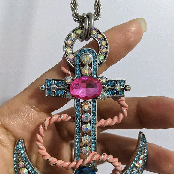 Betsy Johnson Jeweled Nautical Anchor Necklace - Picture 6 of 13